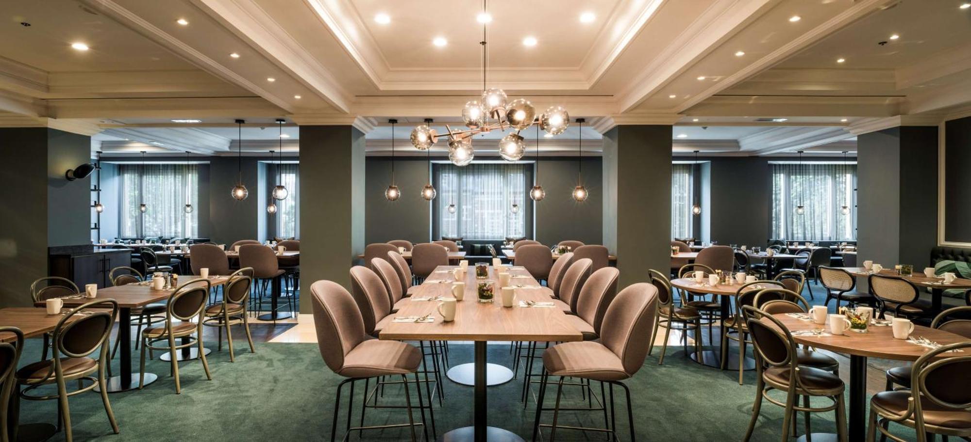 Hotel Hilton Grand Place 4*